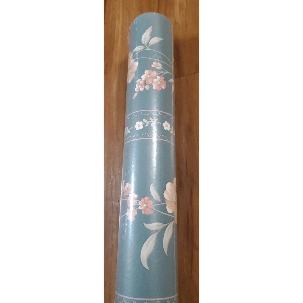 Vintage Teflon Dupont Soil and Stain Repellent Wall Paper 56.37sq Feet Floral